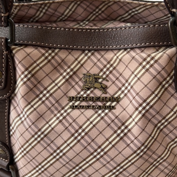 Burberry Pink Nova Set - Picture 6 of 15